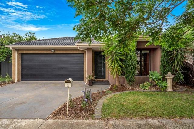 5 Huntingfield Street, VIC 3064