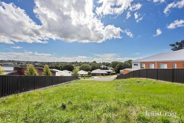 16 Armstrong Court, VIC 3444