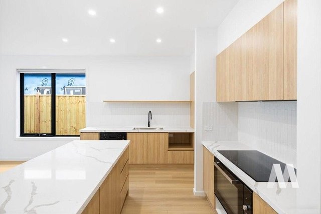 57 Quinta Crescent, VIC 3429