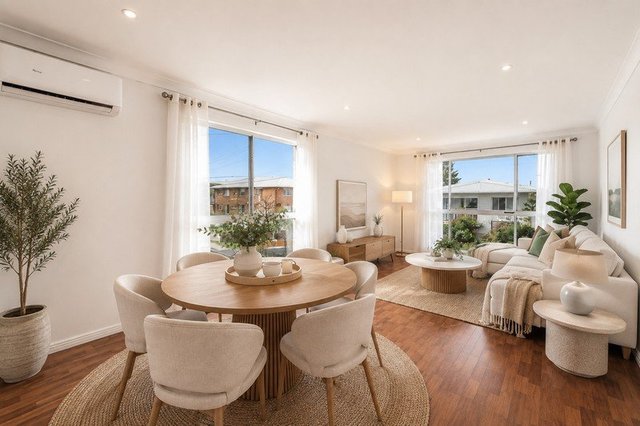 3/4 Seabeach  Avenue, QLD 4218