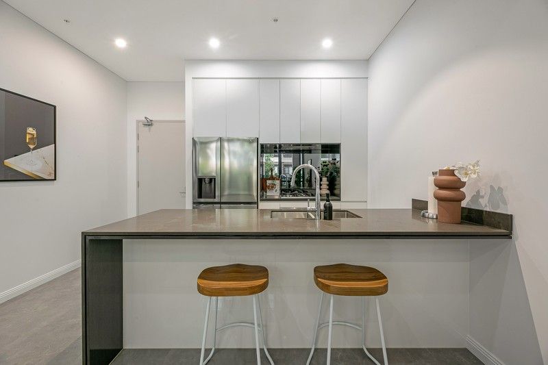 https://images.allhomes.com.au/property/photo/56d78956918af9e0e8922c1837f84a97_hd.jpg