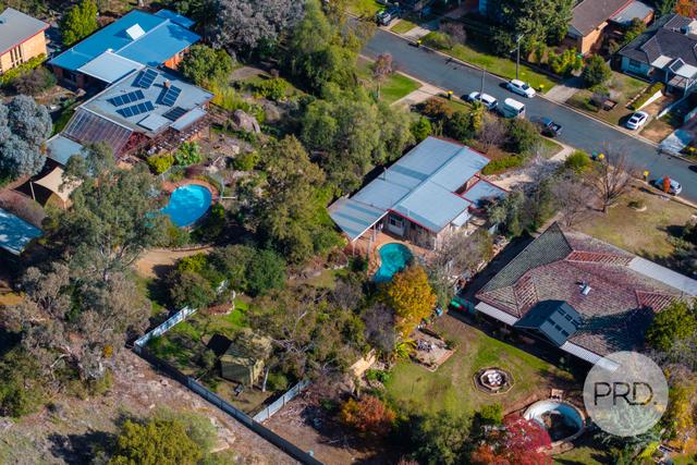 11 Colong Place, NSW 2650