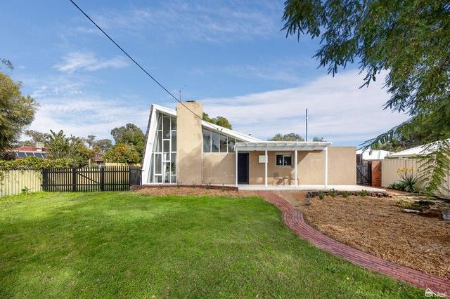 6 Dean Street, WA 6111