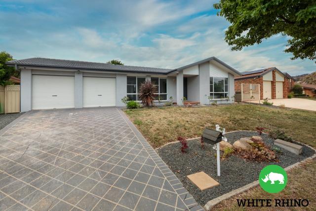 4 Walker Crescent, NSW 2619