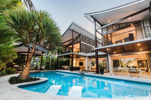 11 Beachfront Mirage Drive, QLD 4877