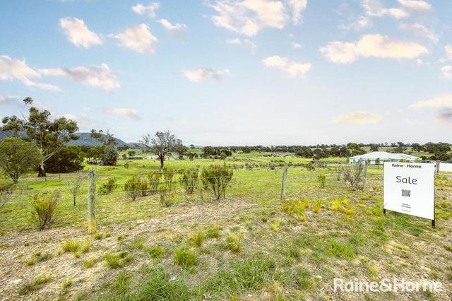 17 Banksia Way, NSW 2849