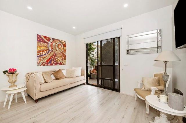 10/220 Barkly Street, VIC 3182