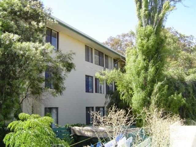 204C/25 Herdsman  Parade, WA 6014