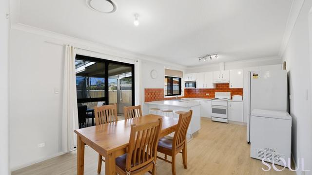 6 Chilvers Place, NSW 2680
