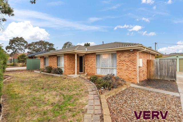 5 Fink Crescent, ACT 2905