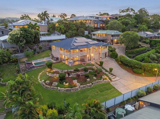 42 Johnson Parade, QLD 4208