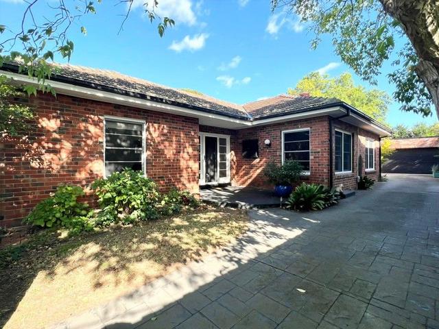 6 Adeney Street, VIC 3104