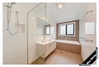 Upstairs Bathroom (2012-02-10)