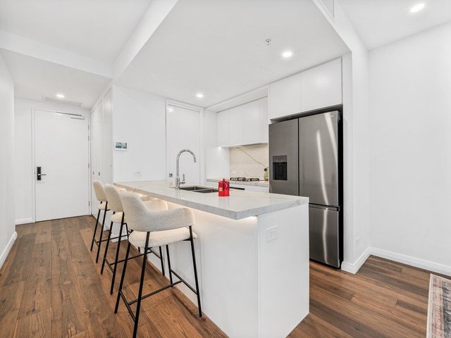 2172/51 Fish Lane, QLD 4101