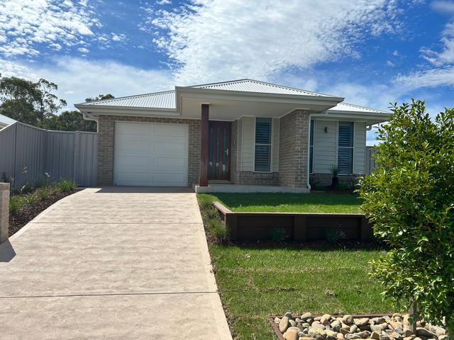 27 Birkdale Circuit, NSW 2540