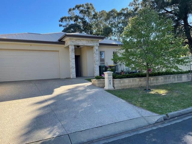 1 Roxanne Avenue, SA 5159