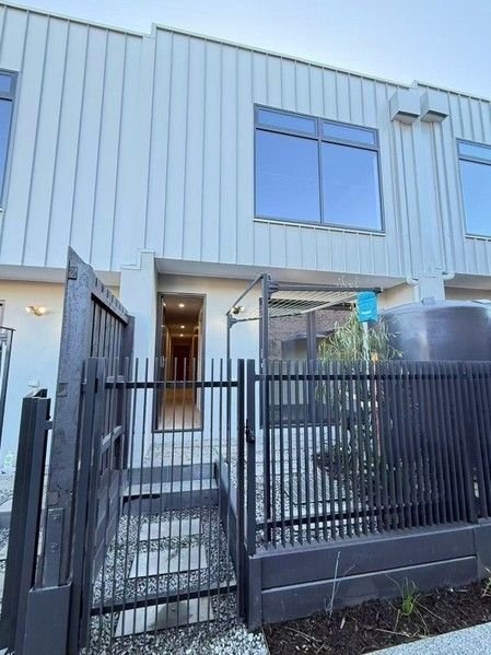 1-12 Huntingfield Place, VIC 3079