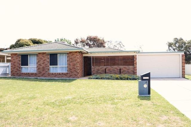 4 Lockett Place, NSW 2650