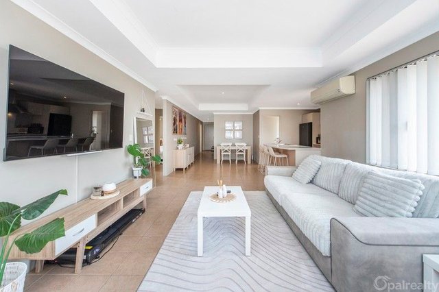 35 Sorrento Turn, WA 6173