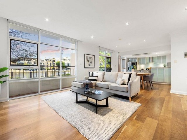 1/20 Royal Street, WA 6004