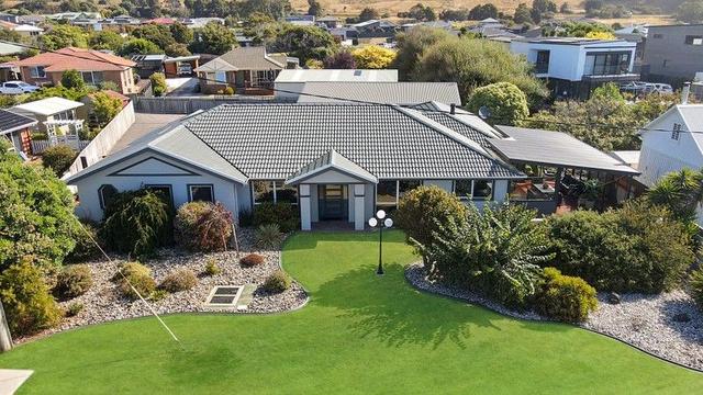 27 Seabreeze Avenue, TAS 7316