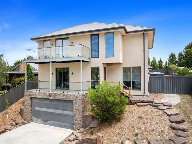 8 Green Street, VIC 3714