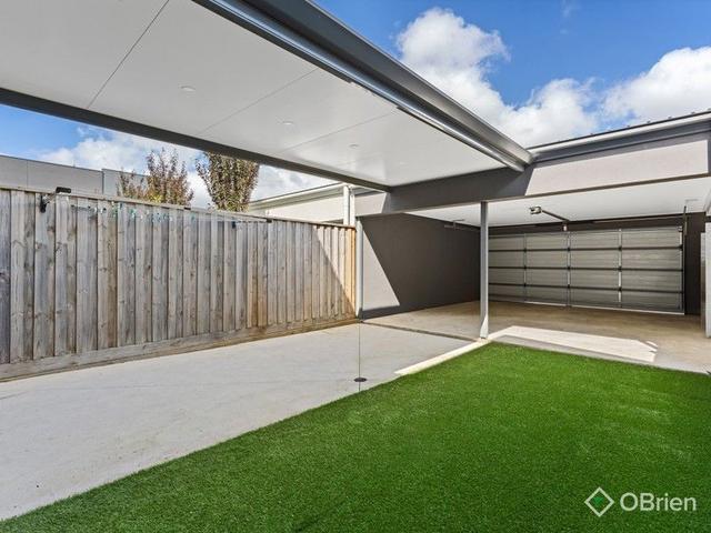 9 Ottawa Walk, VIC 3977