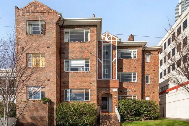 2/129-135 Grey Street, VIC 3002