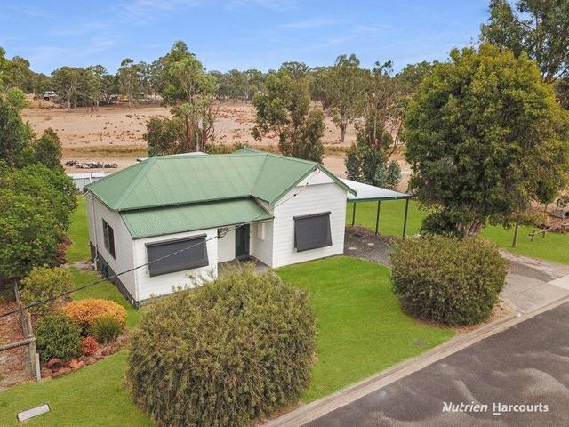 27 Roberts Street, VIC 3311