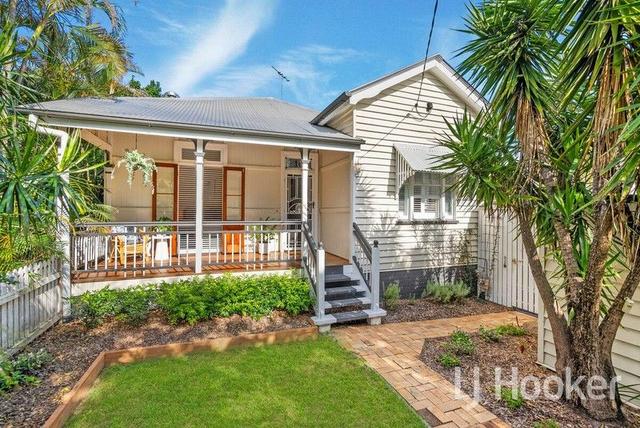 16 Cobden Street, QLD 4105