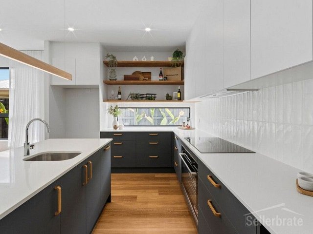 14 Retreat Close, QLD 4207