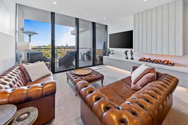 814/280 Albert Street, VIC 3002