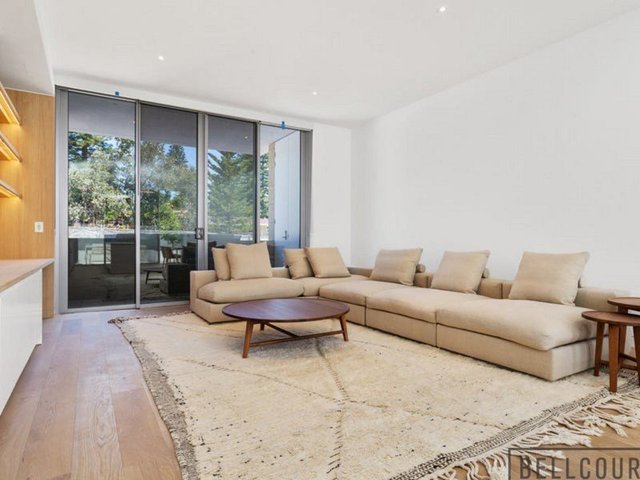 2/150 Broome Street, WA 6011