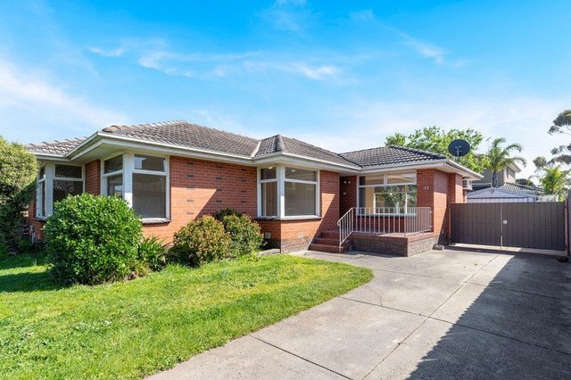 32 Medway Road, VIC 3064