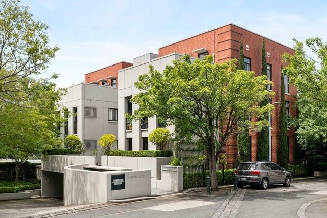 5/8 Webb Lane, VIC 3002