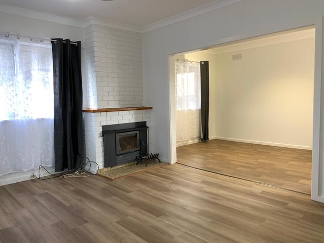 118 Simpson Street, NSW 2720