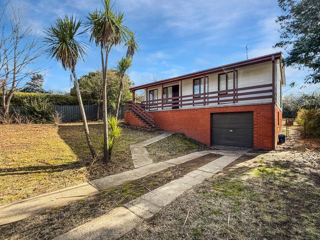 4 Miloo Street, NSW 2630