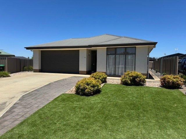 11 Cecil Robin Road, SA 5355