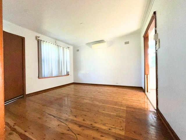 48 Romney Crescent, NSW 2168