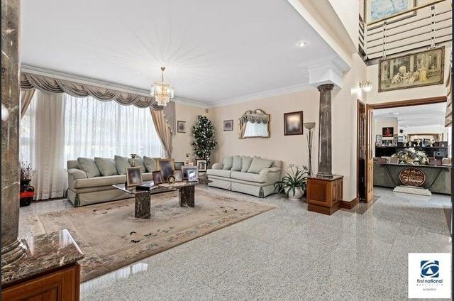 8 Stonebridge Place, QLD 4034