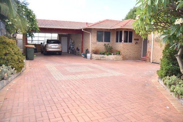 50C Warragoon Crescent, WA 6156