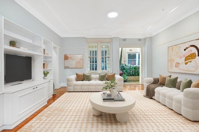 1/2 Elizabeth Bay Crescent, NSW 2011