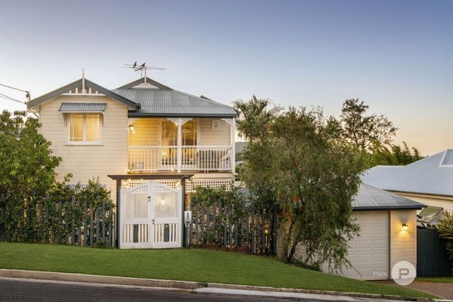 8 Garling St, QLD 4059