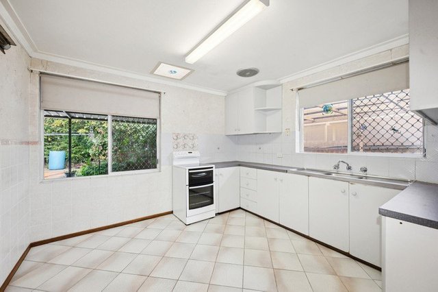 28 Gummow Way, WA 6064