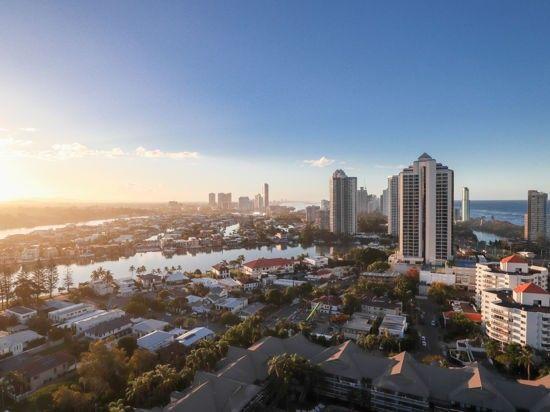 9 Norfolk Avenue, QLD 4217