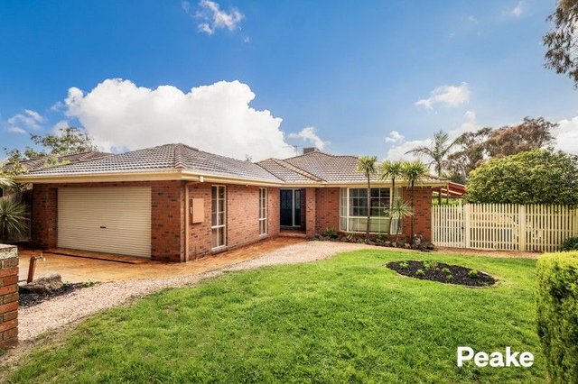 14 Stradbroke Close, VIC 3806