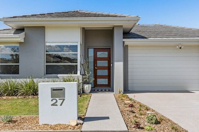 27 Uralla Street, NSW 2295