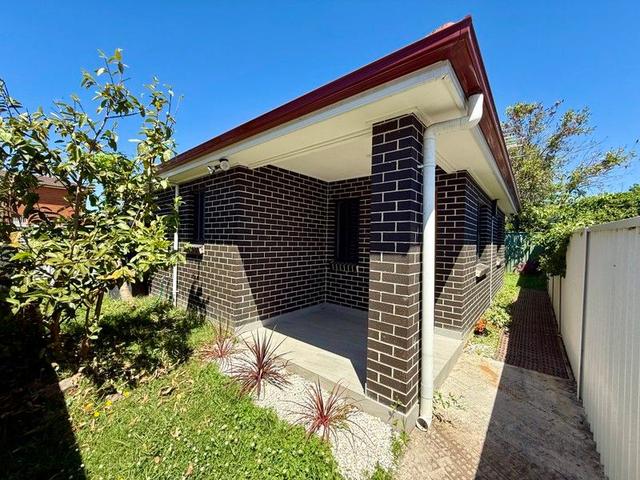 1/61 Dudley Street, NSW 2196