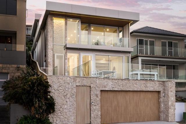 25 Carrington Parade, NSW 2096