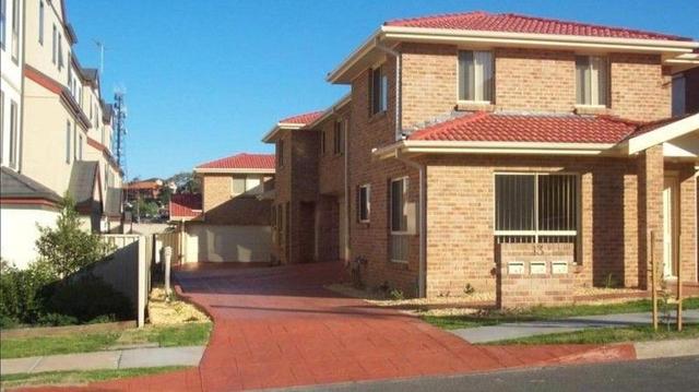 2/13 New Dapto Road, NSW 2500